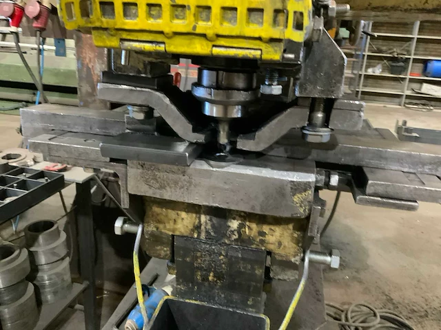 Geka cep/11h pons- en knipmachine - afbeelding 7 van  11