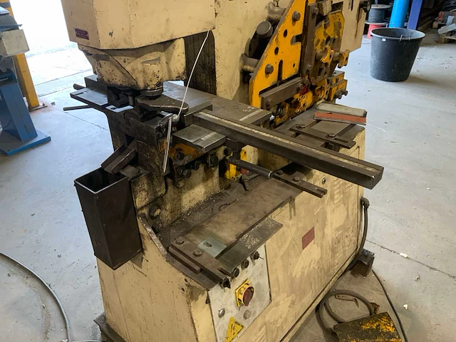 Geka hydracrop 50 / s gecombineerde pons / knipmachine - afbeelding 4 van  9