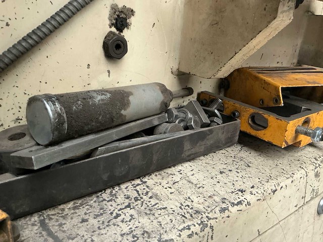 Geka multricrop pons/knip machine - afbeelding 16 van  24