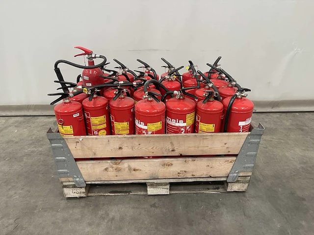 Gekeurde brandblusser (22x) - afbeelding 3 van  4