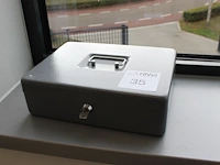 Geldkist met binnenlade. - afbeelding 1 van  2
