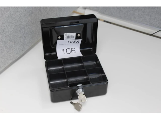 Geldkistje. afmeting 16 x 12 x 8 cm. - afbeelding 1 van  2