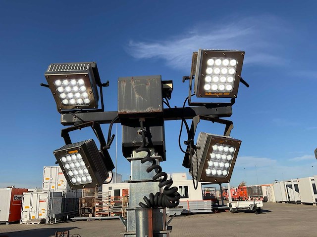 Generac tower light hpc hydro power cube led stationaire lichtmast - afbeelding 14 van  16