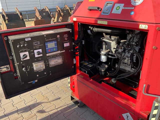 Generac tower light hpc hydro power cube led stationaire lichtmast - afbeelding 16 van  16