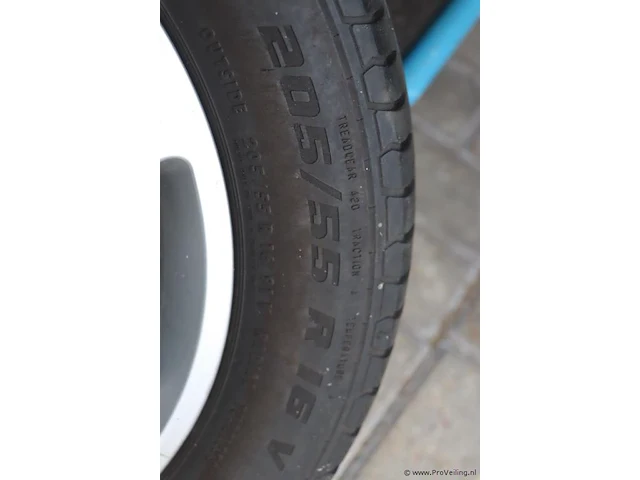 General autobanden type altimax one s met audi aluminium velgen - 4 stuks - afbeelding 3 van  7