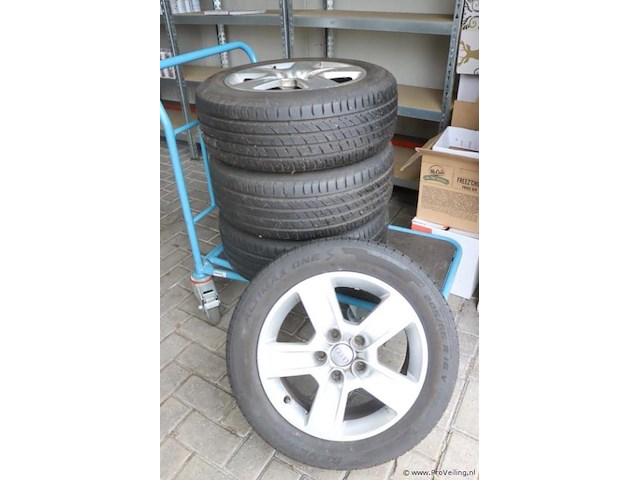 General autobanden type altimax one s met audi aluminium velgen - 4 stuks - afbeelding 1 van  7