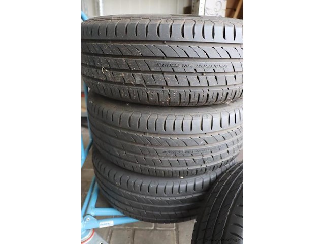 General autobanden type altimax one s met audi aluminium velgen - 4 stuks - afbeelding 6 van  7