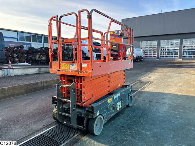 Genie - gs 3246 - lifting platforms - 2014 - afbeelding 2 van  15