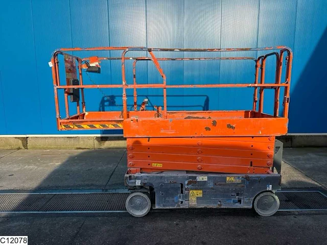 Genie - gs 3246 - lifting platforms - 2014 - afbeelding 11 van  15