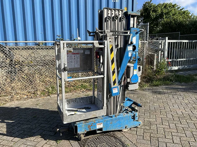 Genie awp 30s-10 hoogwerker - afbeelding 1 van  8