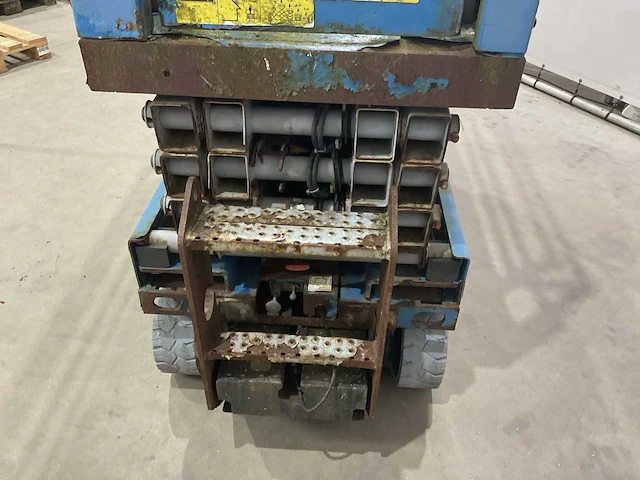 Genie gs -1932 hoogwerker - afbeelding 15 van  17