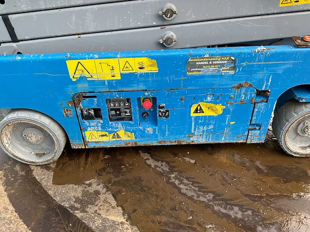 Genie gs 1932 schaarhoogwerker - afbeelding 13 van  14