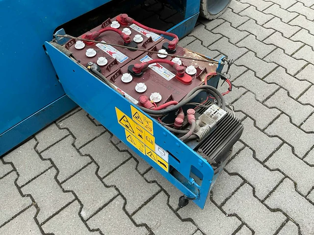 Genie gs-2032 schaarhoogwerker - afbeelding 19 van  27