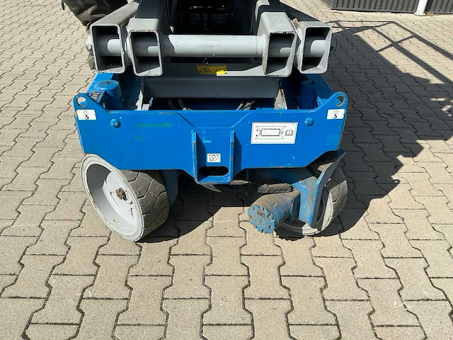 Genie gs-2032 schaarhoogwerker - afbeelding 13 van  29