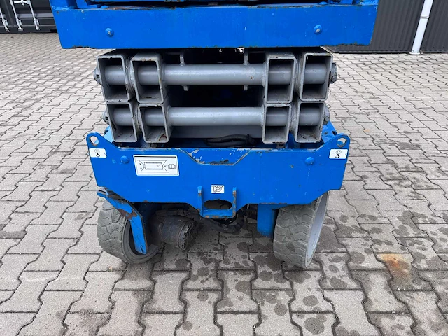 Genie gs-2032 schaarhoogwerker - afbeelding 11 van  28