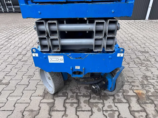 Genie gs-2032 schaarhoogwerker - afbeelding 13 van  28