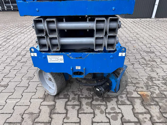 Genie gs-2032 schaarhoogwerker - afbeelding 14 van  28