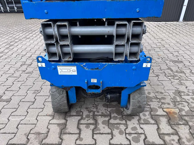 Genie gs-2032 schaarhoogwerker - afbeelding 16 van  28
