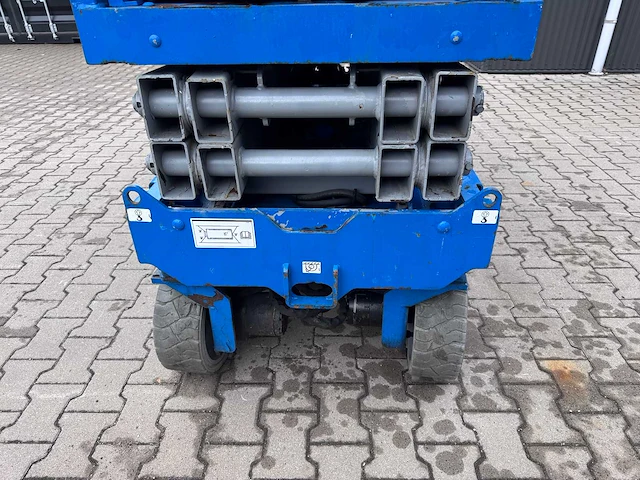 Genie gs-2032 schaarhoogwerker - afbeelding 17 van  28