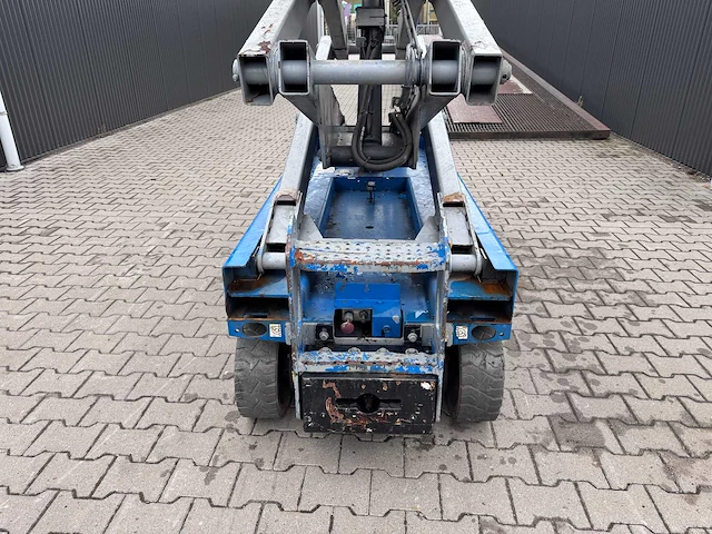 Genie gs-2032 schaarhoogwerker - afbeelding 18 van  28