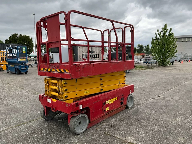 Genie gs-2646 schaarhoogwerker - afbeelding 10 van  13