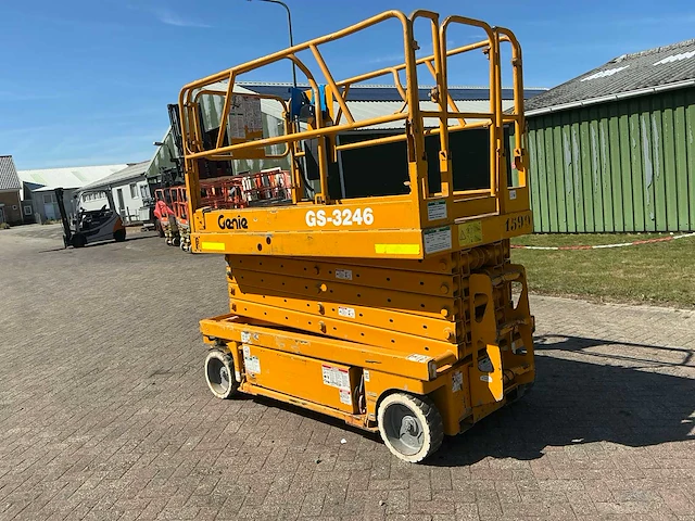 Genie gs-3246 hoogwerker - afbeelding 14 van  16