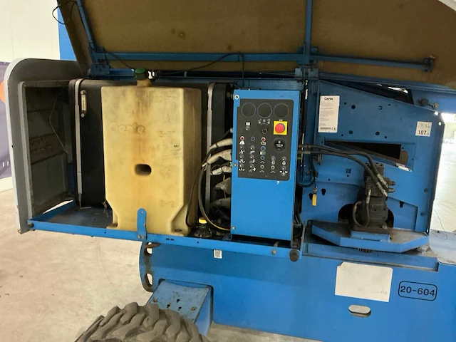 Genie s-45 hoogwerker - afbeelding 13 van  24
