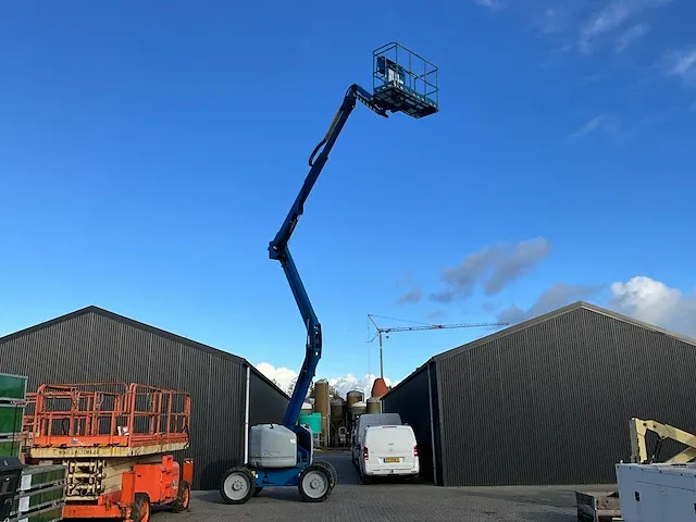 Genie z-45/25 4x4 zelfrijdende knik-telescoophoogwerker - afbeelding 5 van  40