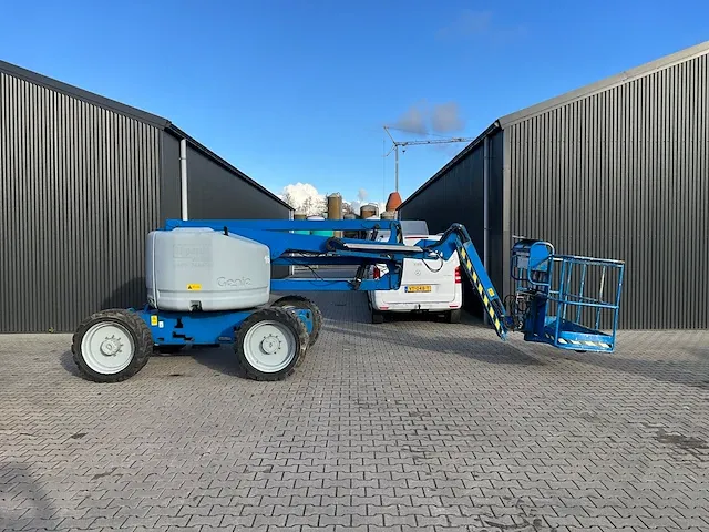 Genie z-45/25 4x4 zelfrijdende knik-telescoophoogwerker - afbeelding 12 van  40