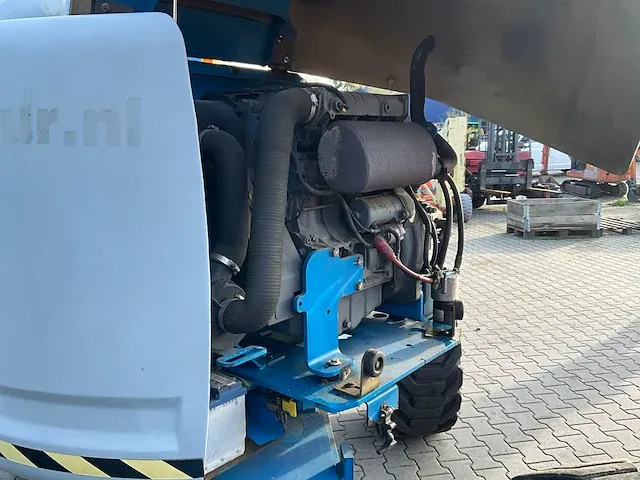 Genie z-45/25 4x4 zelfrijdende knik-telescoophoogwerker - afbeelding 24 van  40