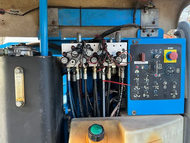 Genie z-45/25 4x4 zelfrijdende knik-telescoophoogwerker - afbeelding 26 van  40