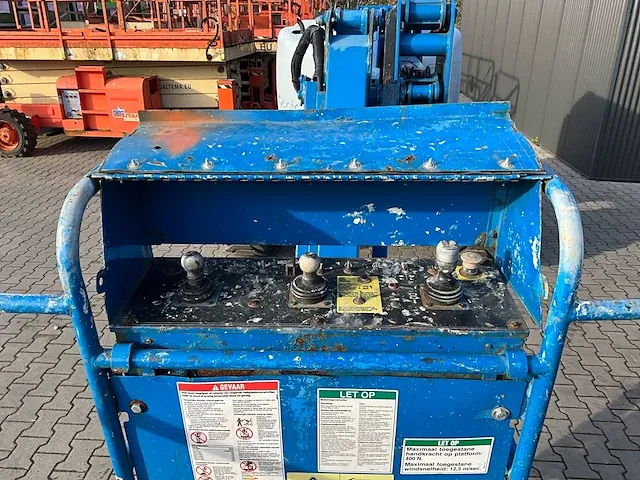 Genie z-45/25 4x4 zelfrijdende knik-telescoophoogwerker - afbeelding 31 van  40