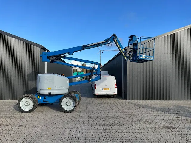 Genie z-45/25 4x4 zelfrijdende knik-telescoophoogwerker - afbeelding 36 van  40
