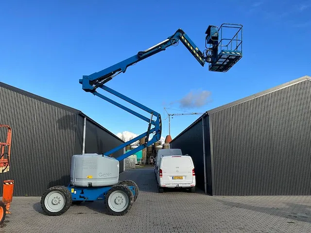 Genie z-45/25 4x4 zelfrijdende knik-telescoophoogwerker - afbeelding 40 van  40