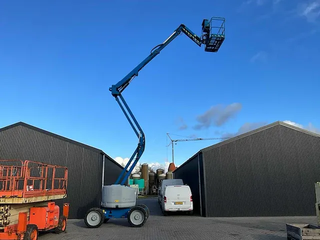 Genie z-45/25 4x4 zelfrijdende knik-telescoophoogwerker - afbeelding 6 van  40