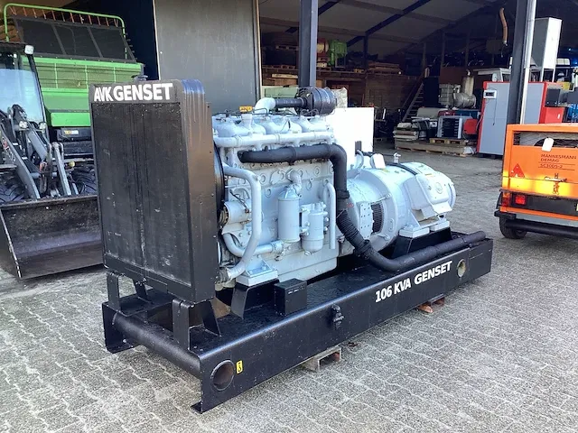 Genset noodstroomaggregaat - afbeelding 8 van  14