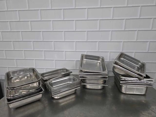 (geperforeerde) gastronormbak (35x) - afbeelding 1 van  4