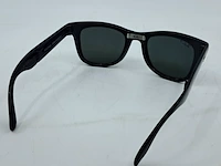 Gepolariseerde zonnebril, ray-ban, rb4104 folding wayfarer - afbeelding 11 van  13