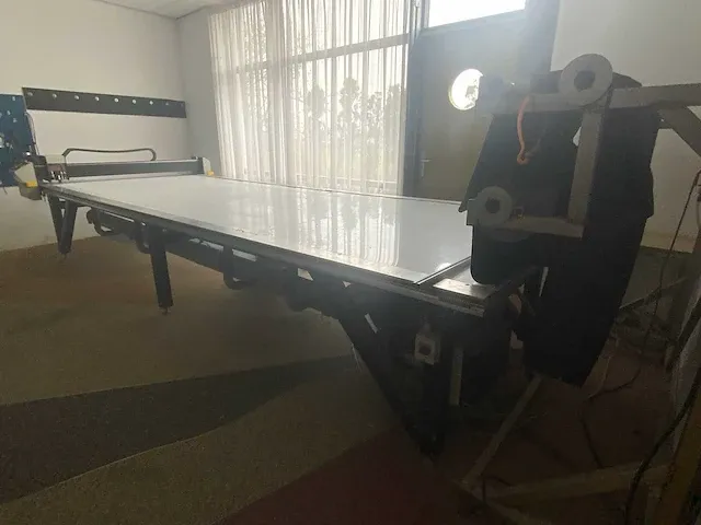 Gerber - cutter dcs-2500 - stoffen snijmachine met tafel - 2001 - afbeelding 23 van  35