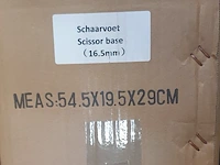 Gereedschap, cilinders en banners - afbeelding 12 van  15