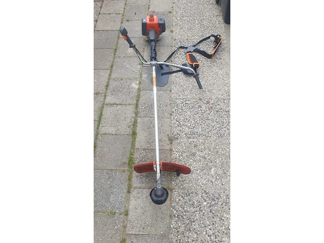 Gereedschap, cilinders en banners - afbeelding 12 van  31