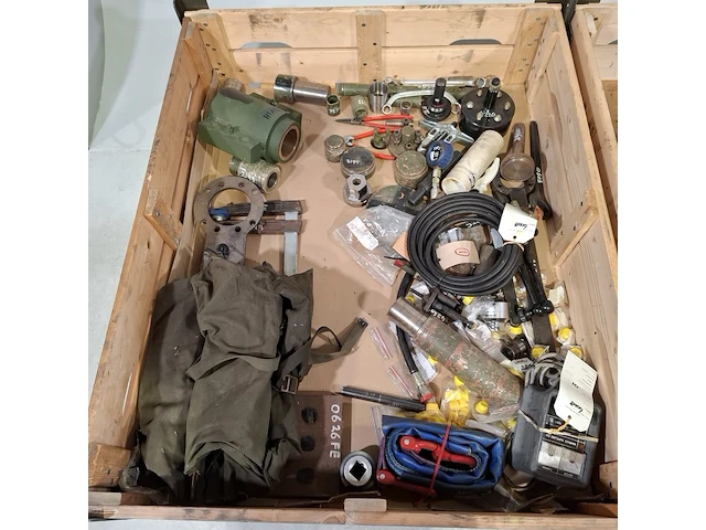 Gereedschap en garageinventaris - afbeelding 5 van  12