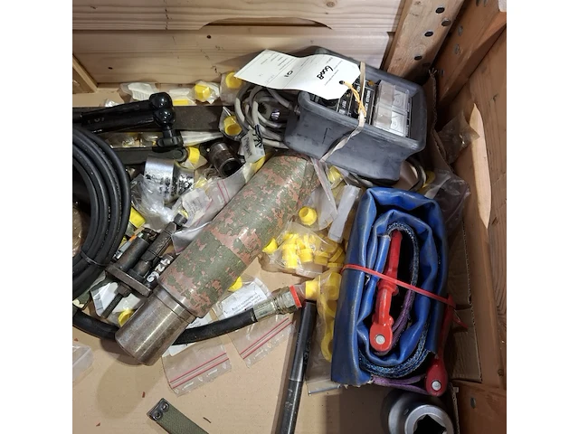 Gereedschap en garageinventaris - afbeelding 6 van  12