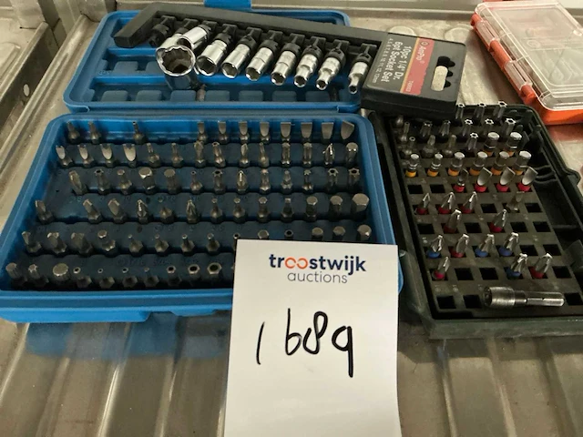 Gereedschap - afbeelding 2 van  4