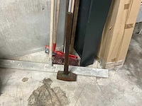 Gereedschap - afbeelding 2 van  4