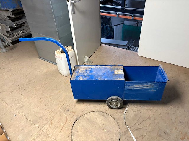 Gereedschapskar - afbeelding 1 van  3