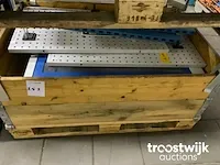 Gereedschapskast en wandborden; niet inbegrepen de palletbak - afbeelding 1 van  2