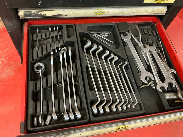 Gereedschapskist benson tools met inhoud - afbeelding 10 van  12