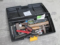 Gereedschapskist met gereedschappen. - afbeelding 1 van  3