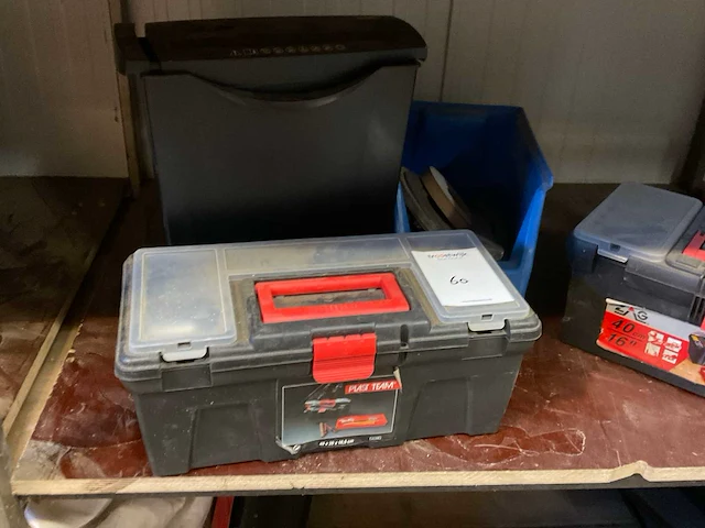 Gereedschapskoffer en divers (2x) - afbeelding 2 van  5